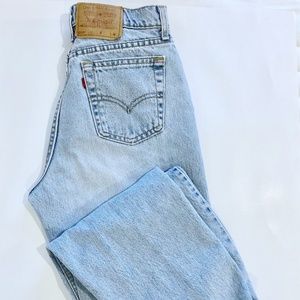 Vintage High Waist Levi's 560 Light Wash 27